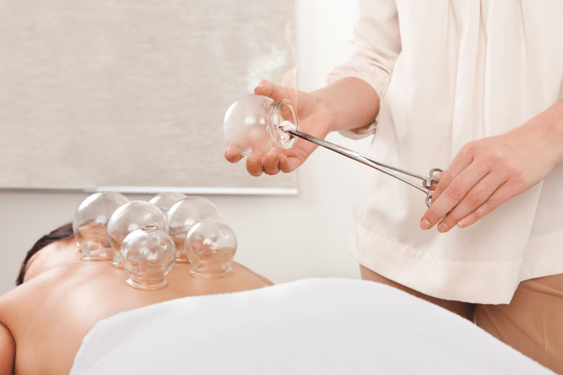 Chinese medicine in skincare: benefits cupping, crystals